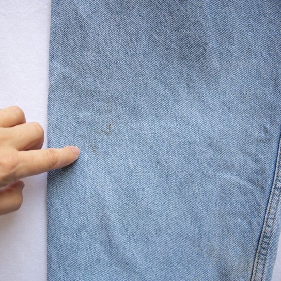 Levis Jeans Mens 40x30 Blue 550 Relaxed Straight American Light Wash Denim - Picture 9 of 9